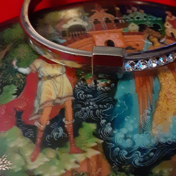 Sterling  Silver  Bracelet - Picture 3 of 3